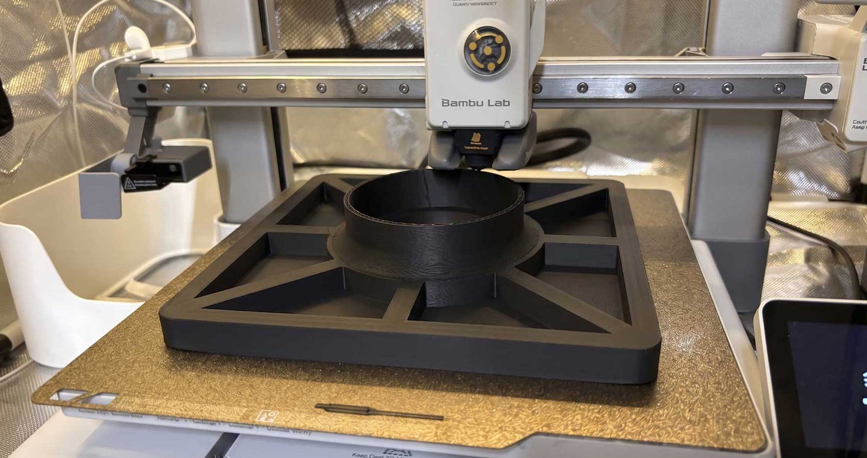 治具で「できる人」を増やす。3Dプリンタで作業効率と工賃を上げる、福祉施設の現場改善